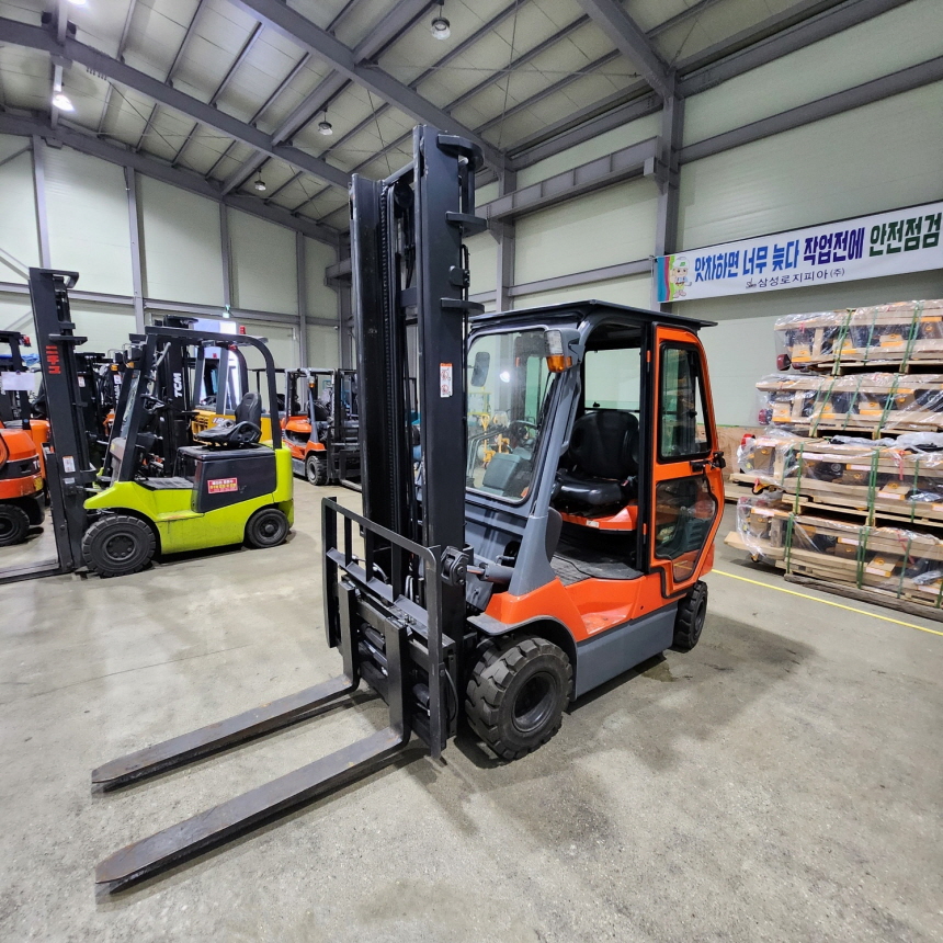 도요타 2.5톤 전동 지게차 7FBL-25 2단4M S/S+자(양) 캐빈 좌식 2016년 12월
