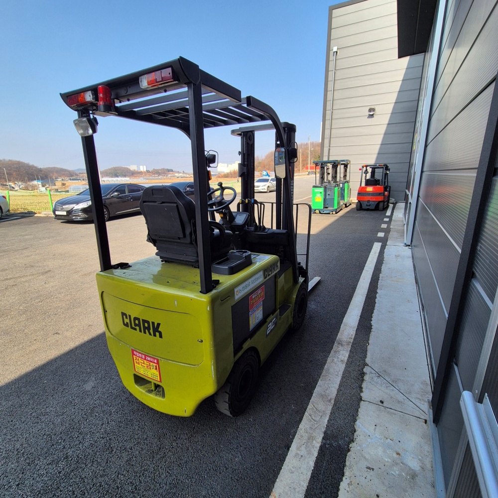 클라크 전동 1.6톤 지게차