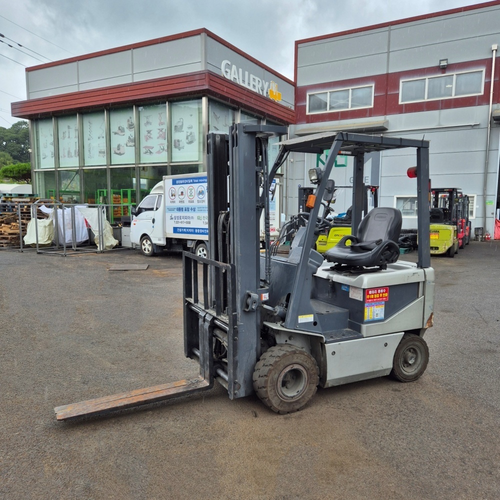 닛산 전동 지게차 1.5톤 3단 4.7M