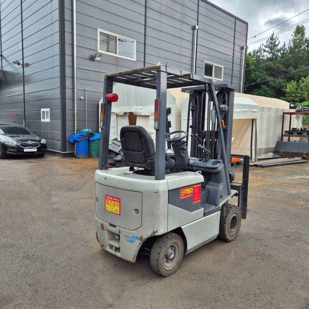 닛산 전동 지게차 1.5톤 3단 4.7M