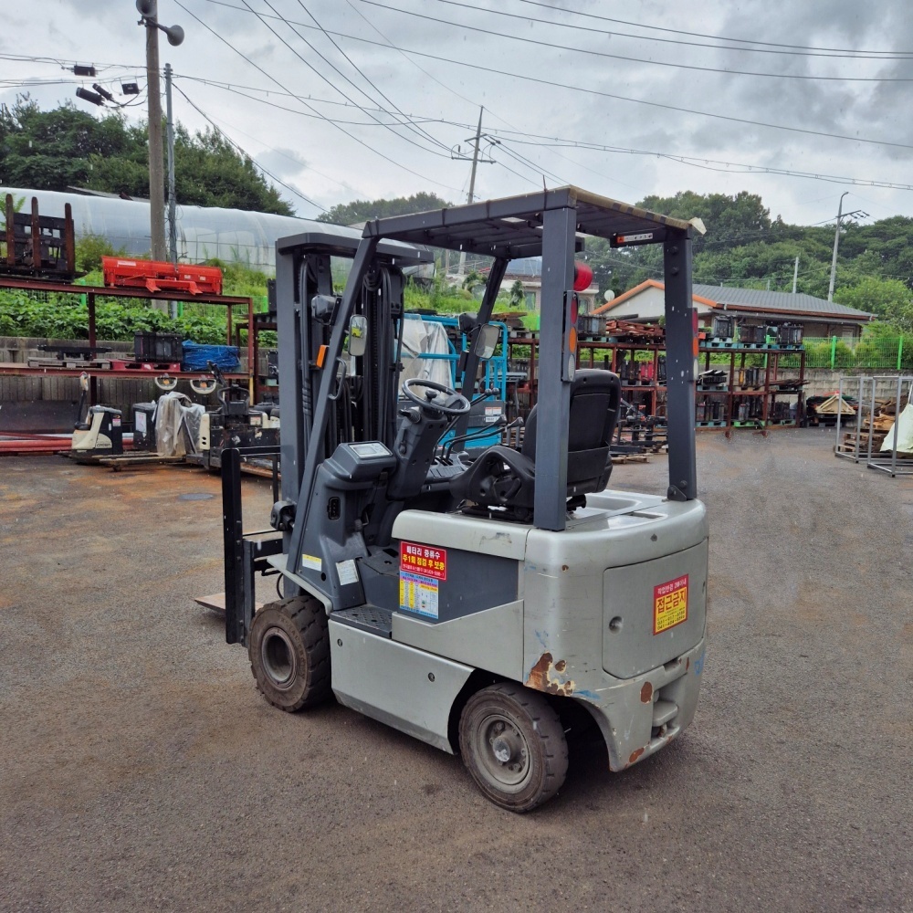 닛산 전동 지게차 1.5톤 3단 4.7M